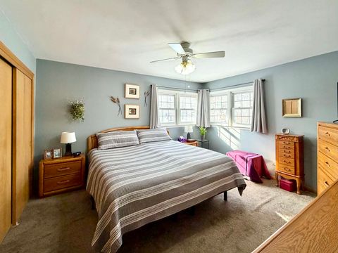 Tiny photo for 37610 N Holdridge Avenue, Beach Park, IL 60087 (MLS # 12565764)