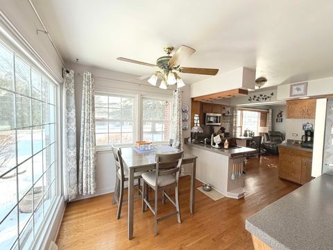 Tiny photo for 37610 N Holdridge Avenue, Beach Park, IL 60087 (MLS # 12565764)