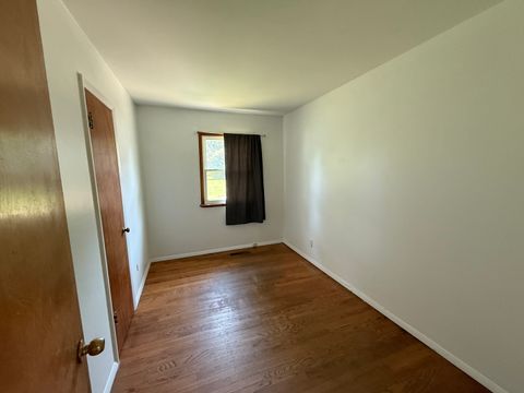 Tiny photo for 29 N ROSLYN Road, Westmont, IL 60559 (MLS # 12505667)