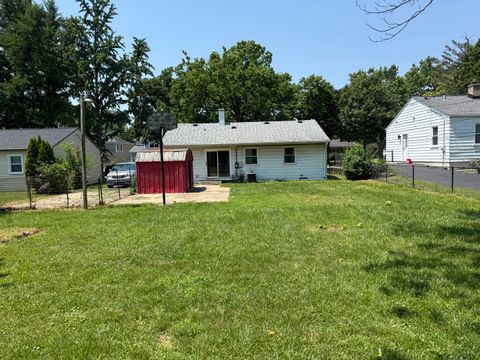 Tiny photo for 29 N ROSLYN Road, Westmont, IL 60559 (MLS # 12505667)