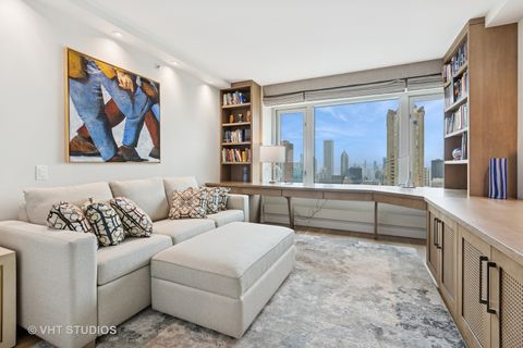 Tiny photo for 132 E DELAWARE Place #5101, Chicago, IL 60611 (MLS # 12471340)