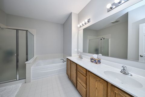 Tiny photo for 27W753 S Meadowview Drive #1, Winfield, IL 60190 (MLS # 12604571)