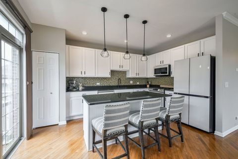 Tiny photo for 27W753 S Meadowview Drive #1, Winfield, IL 60190 (MLS # 12604571)