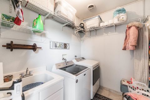 Tiny photo for 190 S Grace Street, Lombard, IL 60148 (MLS # 12505026)