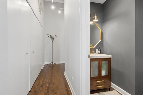 Tiny photo for 1601 W SCHOOL Street #502, Chicago, IL 60657 (MLS # 12675805)