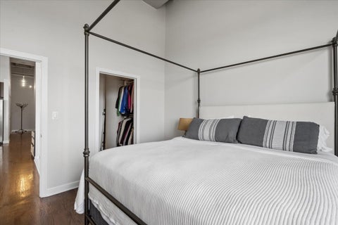 Tiny photo for 1601 W SCHOOL Street #502, Chicago, IL 60657 (MLS # 12675805)