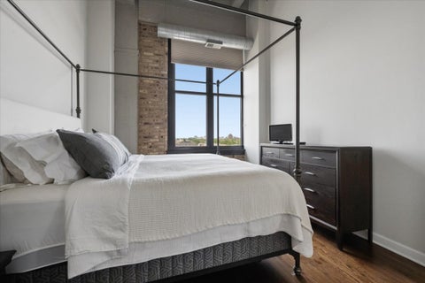 Tiny photo for 1601 W SCHOOL Street #502, Chicago, IL 60657 (MLS # 12675805)