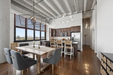 Tiny photo for 1601 W SCHOOL Street #502, Chicago, IL 60657 (MLS # 12675805)