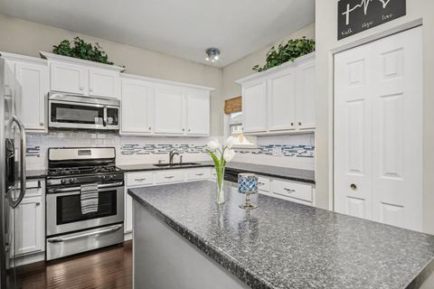 Tiny photo for 3340 Cloud Croft Court, Montgomery, IL 60538 (MLS # 12592722)