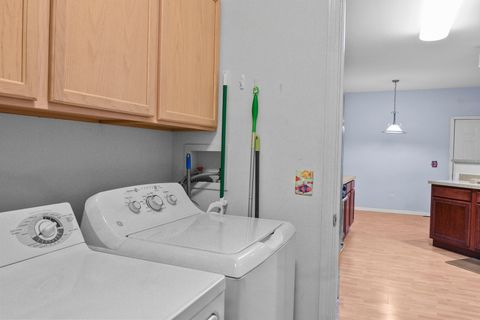 Tiny photo for 8815 Concord Lane #G, Justice, IL 60458 (MLS # 12521731)