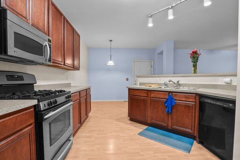 Tiny photo for 8815 Concord Lane #G, Justice, IL 60458 (MLS # 12521731)