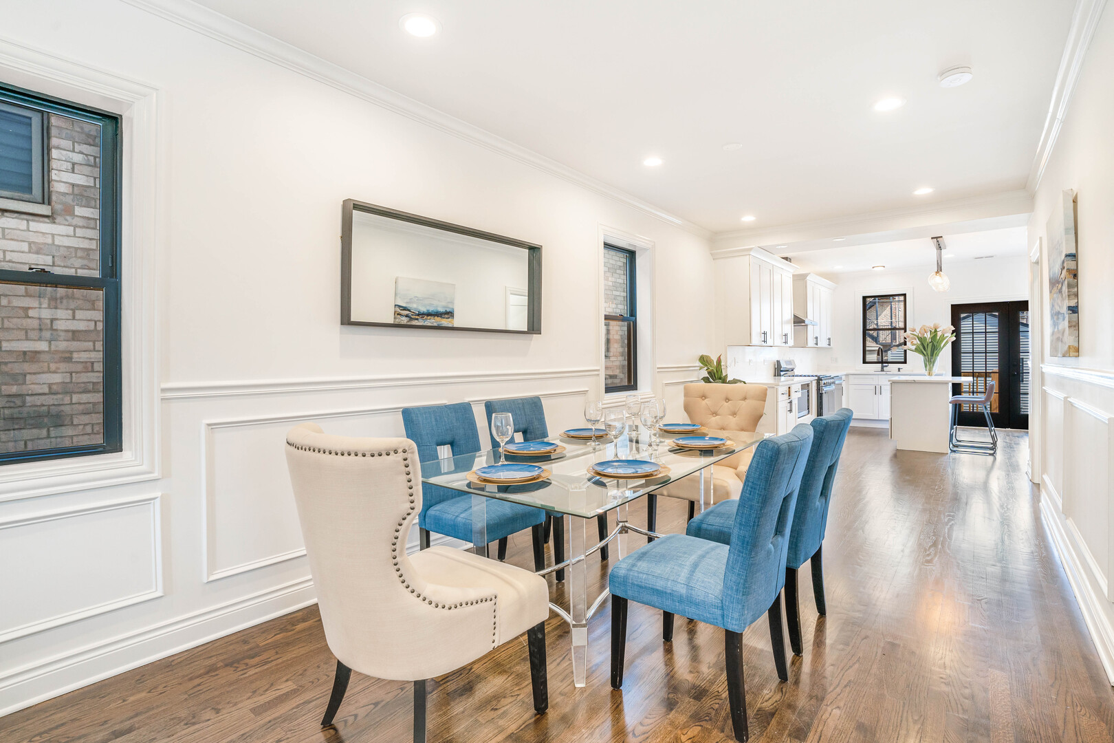 932 W 34th Street