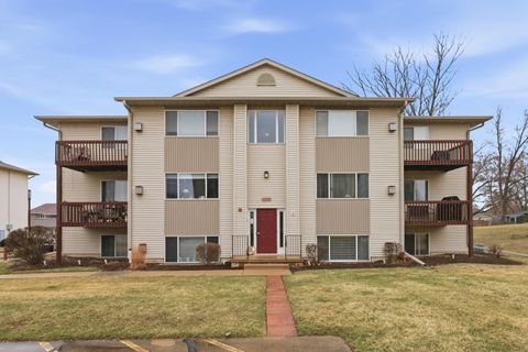 Photo of 4188 Fairview Drive #2, Bettendorf, IA 52722 (MLS # 12589524)