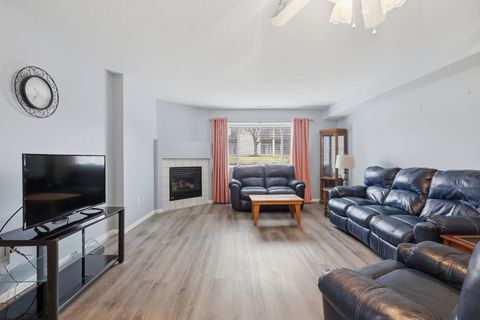 Tiny photo for 4188 Fairview Drive #2, Bettendorf, IA 52722 (MLS # 12589524)