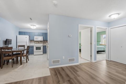 Tiny photo for 4188 Fairview Drive #2, Bettendorf, IA 52722 (MLS # 12589524)