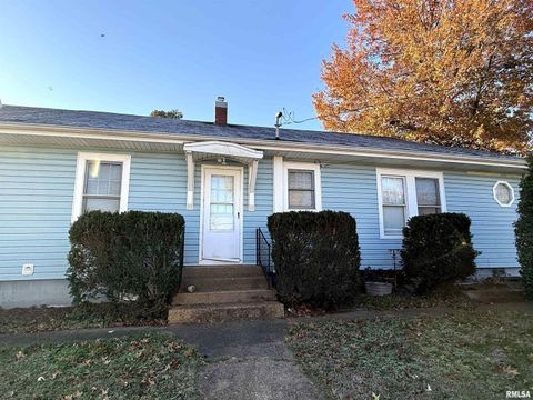 Tiny photo for 1812 NORTH Avenue, Metropolis, IL 62960 (MLS # EB456586)