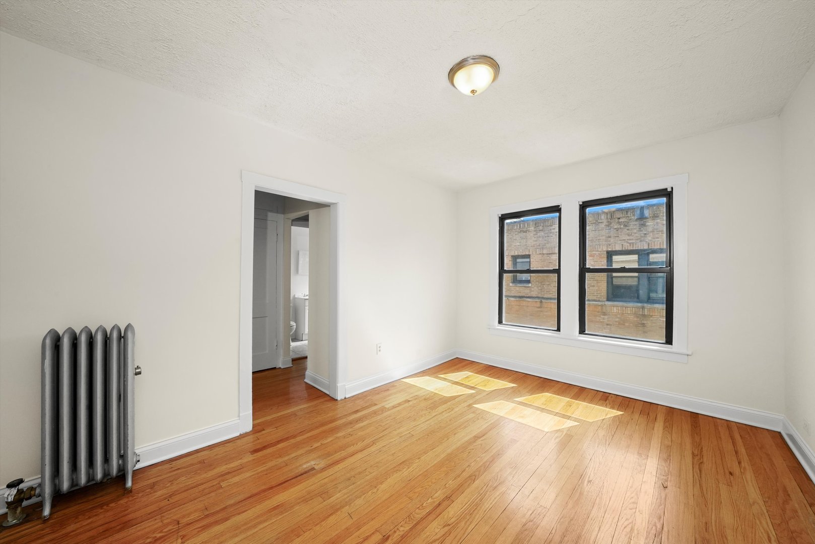 2615 N Spaulding Avenue 3E