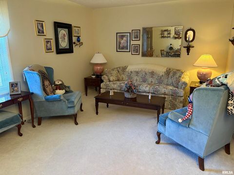 Tiny photo for 714 CEDAR Street, Centralia, IL 62801 (MLS # EB460260)