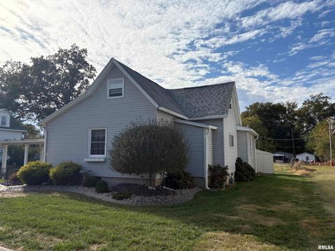 Tiny photo for 714 CEDAR Street, Centralia, IL 62801 (MLS # EB460260)