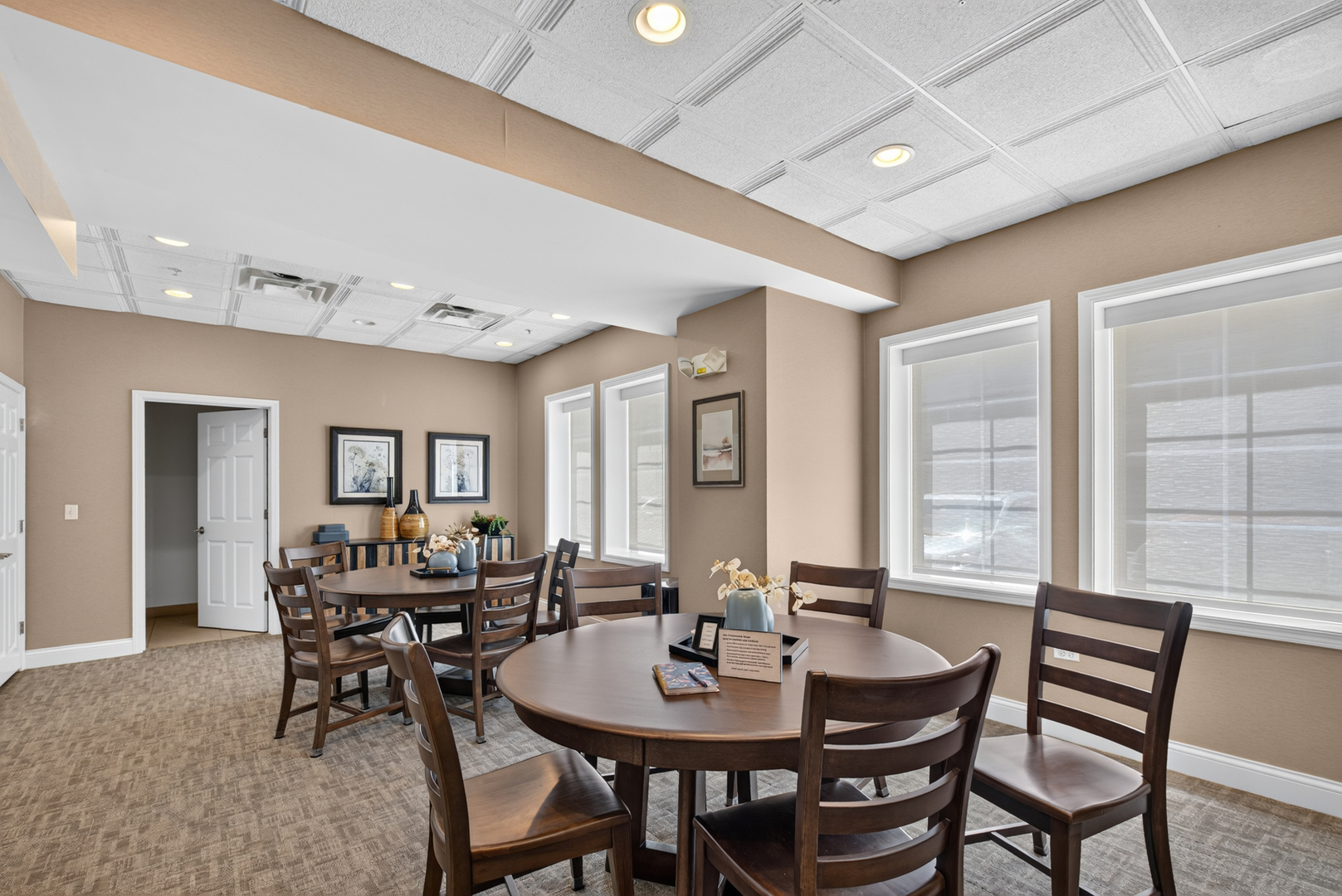435 W Wood Street 311