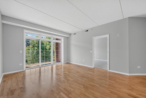 Tiny photo for 435 W Wood Street #311, Palatine, IL 60067 (MLS # 12675084)