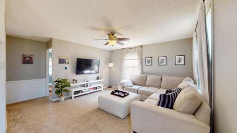 Tiny photo for 100 Edgewood Drive, Streamwood, IL 60107 (MLS # 12716362)