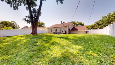 Tiny photo for 100 Edgewood Drive, Streamwood, IL 60107 (MLS # 12716362)
