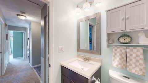Tiny photo for 100 Edgewood Drive, Streamwood, IL 60107 (MLS # 12716362)