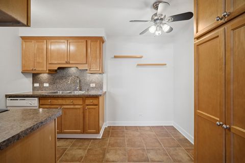 Tiny photo for 675 Grove Terrace #208, Elk Grove Village, IL 60007 (MLS # 12557118)