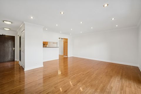 Tiny photo for 675 Grove Terrace #208, Elk Grove Village, IL 60007 (MLS # 12557118)