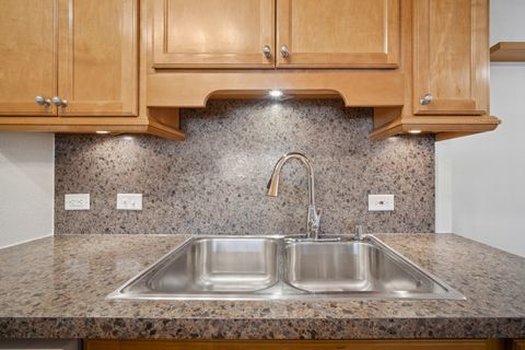 Tiny photo for 675 Grove Terrace #208, Elk Grove Village, IL 60007 (MLS # 12557118)