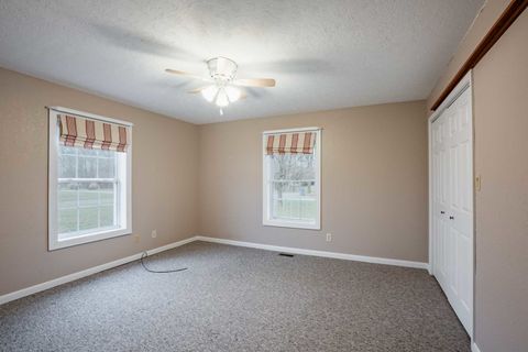 Tiny photo for 16245 N McCauley Lane, Mt Vernon, IL 62864 (MLS # 12549796)