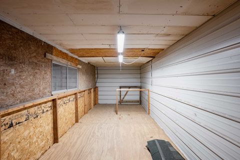 Tiny photo for 16245 N McCauley Lane, Mt Vernon, IL 62864 (MLS # 12549796)