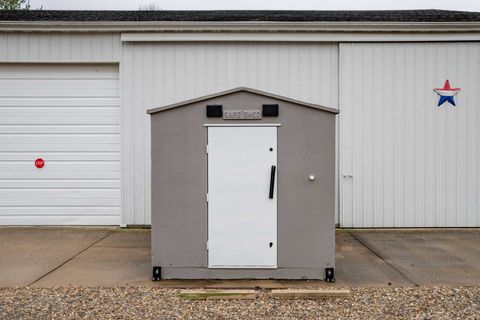 Tiny photo for 16245 N McCauley Lane, Mt Vernon, IL 62864 (MLS # 12549796)