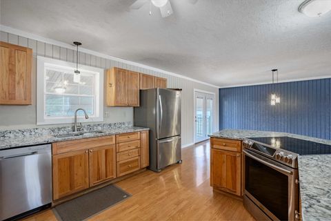 Tiny photo for 16245 N McCauley Lane, Mt Vernon, IL 62864 (MLS # 12549796)