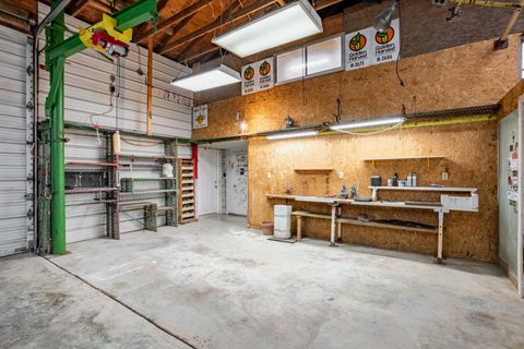 Tiny photo for 16245 N McCauley Lane, Mt Vernon, IL 62864 (MLS # 12549796)