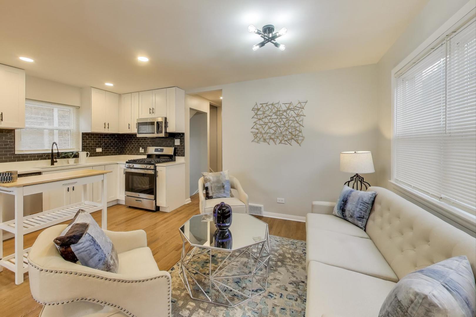 7024 S Honore Street