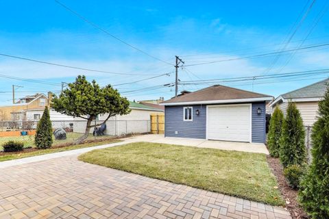 Tiny photo for 4065 N Meade Avenue, Chicago, IL 60634 (MLS # 12510100)