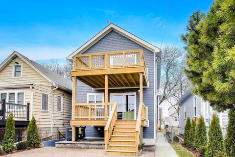 Tiny photo for 4065 N Meade Avenue, Chicago, IL 60634 (MLS # 12510100)