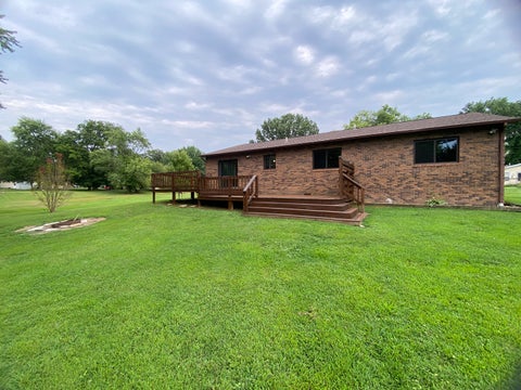 Tiny photo for 303 W Blake Street, Benton, IL 62812 (MLS # 12729072)