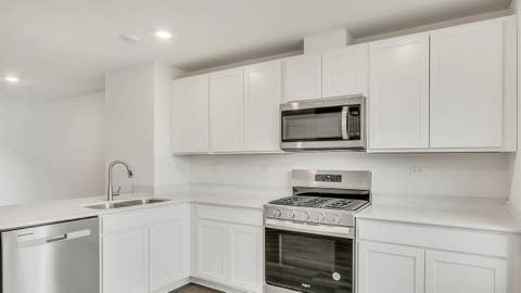 Tiny photo for 414 Lakeshore Court, St. Charles, IL 60174 (MLS # 12701414)