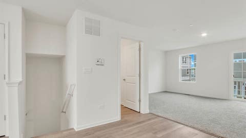 Tiny photo for 414 Lakeshore Court, St. Charles, IL 60174 (MLS # 12701414)
