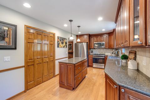 Tiny photo for 619 N California Avenue, Mundelein, IL 60060 (MLS # 12506430)