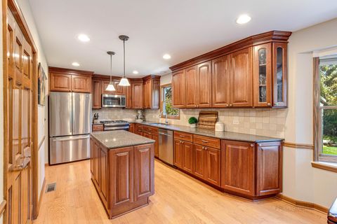 Tiny photo for 619 N California Avenue, Mundelein, IL 60060 (MLS # 12506430)