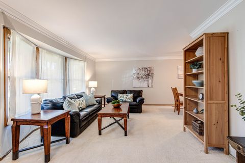 Tiny photo for 619 N California Avenue, Mundelein, IL 60060 (MLS # 12506430)