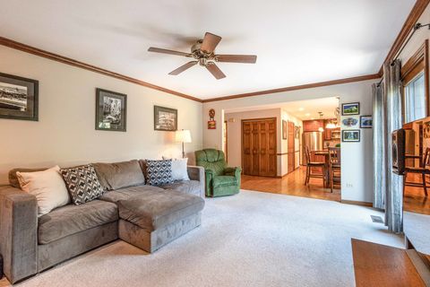 Tiny photo for 619 N California Avenue, Mundelein, IL 60060 (MLS # 12506430)