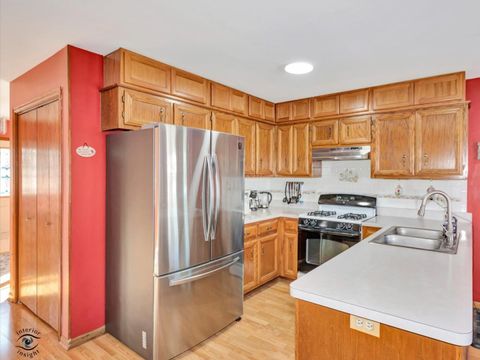 Tiny photo for 618 Mendota Lane, Romeoville, IL 60446 (MLS # 12557707)