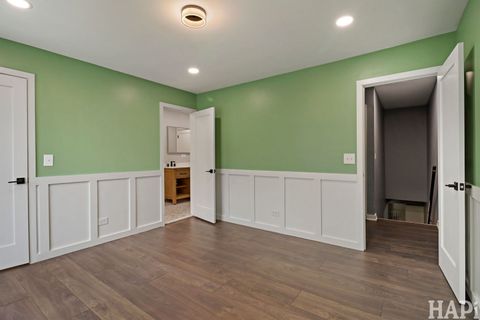 Tiny photo for 283 W Whispering Oaks Lane, Round Lake, IL 60073 (MLS # 12587327)