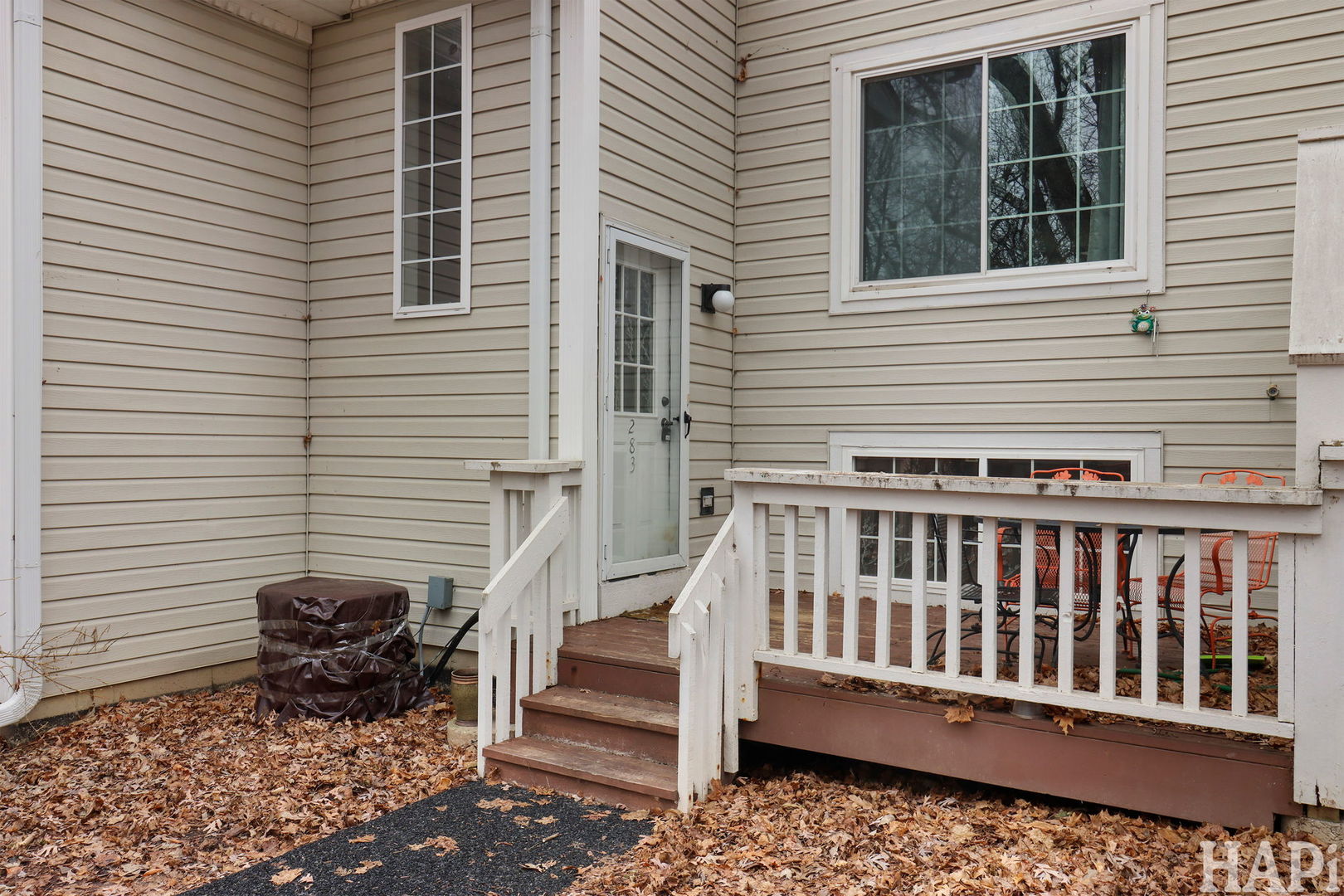 283 W Whispering Oaks Lane