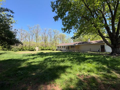 Tiny photo for 2100 Ironwood Lane, Charleston, IL 61920 (MLS # 12620181)